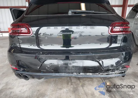 2018 Porsche Macan Gts z USA, uszkodzony, nr VIN WP1AG2A5XJLB64392